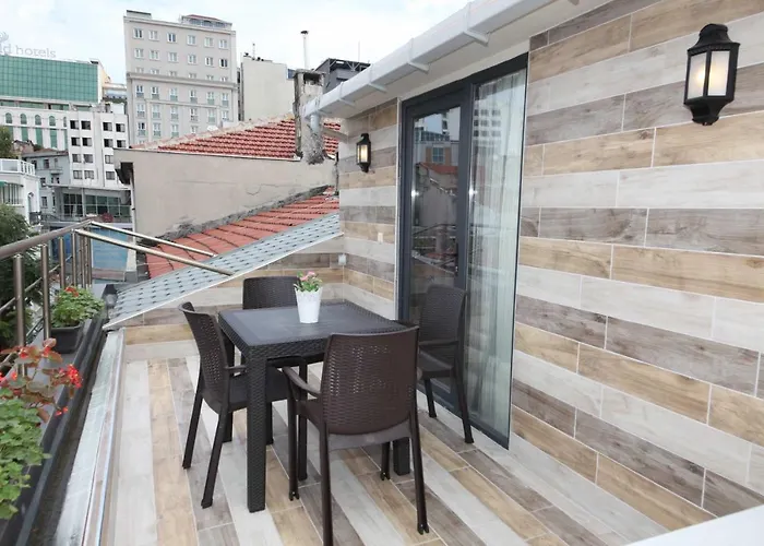 Corner شقة فندقية *