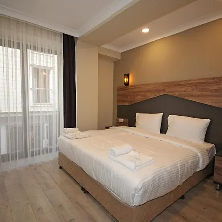 Aparthotel Corner *